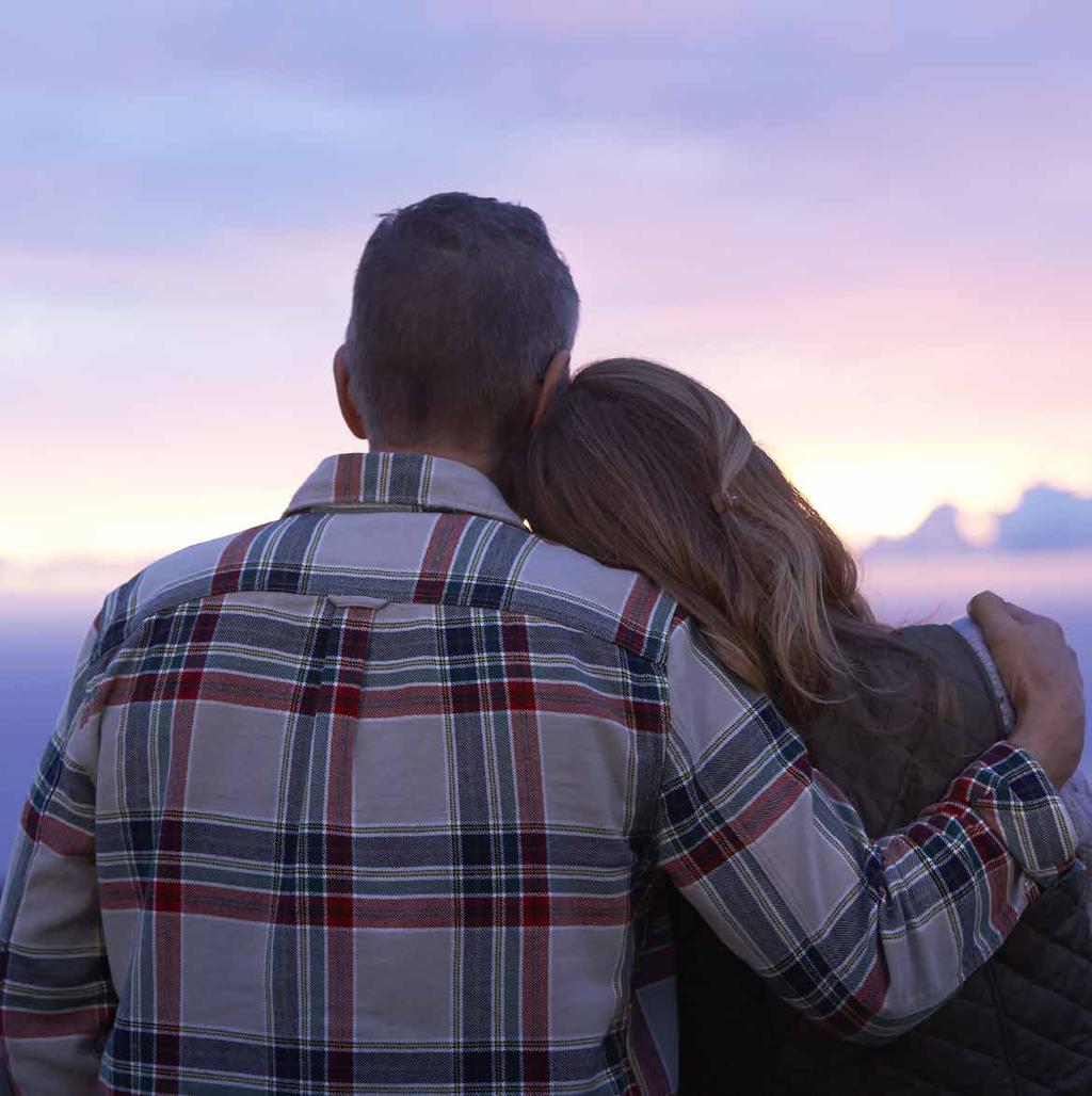 VAD ÄR TINNITUS? Allt från ringande och tjutande ljud till susande och klickande ljud tinnitus kommer i många olika skepnader. Men de flesta beskriver tinnitus som ett slags tjutande i huvudet.