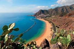 1469 Cena za otroke do 18. leta 390 do 430 Ibiza Olbia-Costa Emeralda Palma De Mallorca Odh: 24.6. (cene na osebo), dopolnjen polni penzion notranja kabina Classic 579 kabina z oknom 719 kabina z