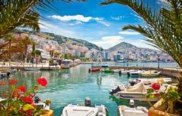 Cena vključuje: prevoz z udobnim turističnim avtobusom po programu, nastanitev v dvoposteljnih sobah: 5 x v Kalabriji v hotelu Grotticelle/ Residence I'Esmeraldo *** in 3 x na poti v hotelu ***,