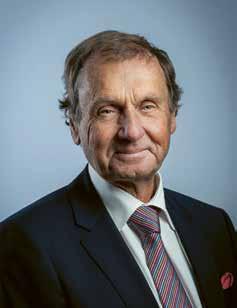 Geology och MBA, HSBA Hamburg. Erfarenhet: Tidigare Senior Vice President and Managing Director Europe & Middle East URS Corporation och styrelseledamot i Grontmij N.V. Innehav i Sweco: 1 000 aktier.