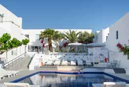 v bližini plaže in središča mesta preprosto in po domače SANTORINI, Hotel RK Beach 4* 7x nočitev z