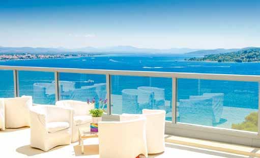 mobilne hišice do 35 /osebo PAKOŠTANE Pine Beach Pakoštane 3* 7 x vse vključeno light v 2 sosednjih hišicah 1/2 30.6. 219.