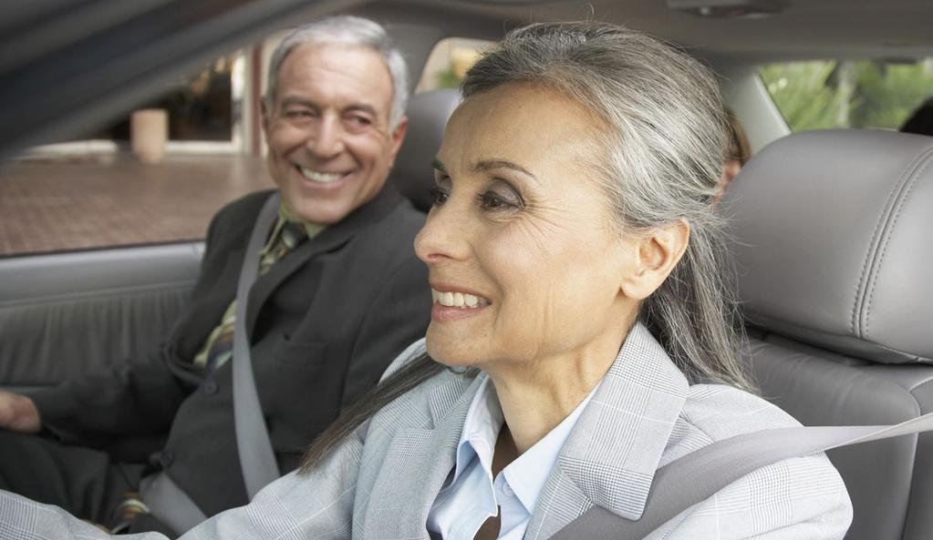 به رانندگی ادامه بدهید. خودرو بخش مهمی از سبک زندگی بسیاری از افراد است. وجود خودرو برای زندگی روزمره فعال و برای اینکه بتوان در جامعه فعالیت کرد ضروری است. سالمندان هم از این قاعده مستثنی نیستند.