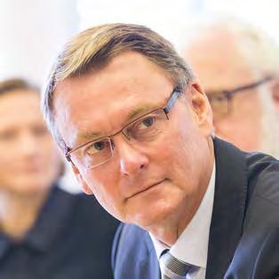 Bolagsstyrningsrapport Styrelse Lars Röckert Ordförande sedan 2011. Ledamot sedan 2010. Född 1950.