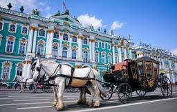 s trajektom in zunanje oglede po programu (Vilna, Siauliai, Rundale, Riga, Tartu, Talin, Helsinki, Stockholm, Jönköping, Frederiksborg, Kronborg, Kopenhagen), vodenje in organizacijo potovanja.