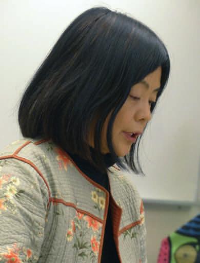 Vortrag der uns zu vielen Fragen anregte. In ihren Texten verarbeitet Yoko Tawada immer wieder Erlebnisse, die sie beim Wechsel zwischen den Sprach-Welten hatte.