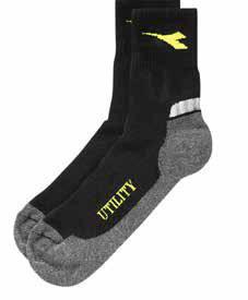 in cotone. Calcetines de verano de algodón. col.c4699 nero-grigio/negro-gris/svart-grå Sommarstrumpor i bomull. ghost cod. 703.