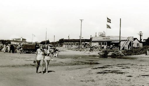 Restaurang Solviken är en del av apelviken.se - en av Sveriges fjorton femstjärniga campingplatser Idag bedriver Destination Apelviken AB fyra huvudsakliga verksamhetsgrenar under namnet apelviken.se. Dessa är camping, hotell, restaurang och konferens.