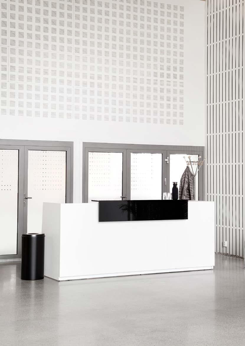 Reception Libra Receptionsdisken Libra är en exklusiv receptionsdisk i vit laminat med svart topp som passar väl in i de flesta lokaler.