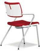 Stolen har bra sitthöjd och en god sittkomfort tack vare att den är lite bredare.