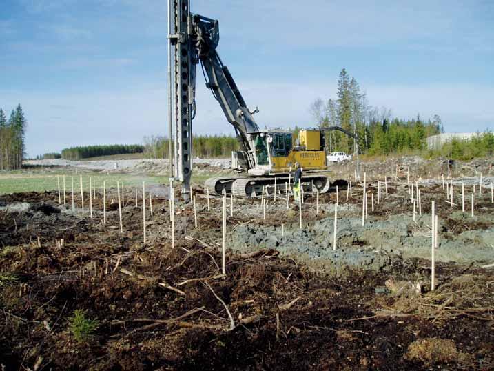 Djupstabilisering i sulfidjord Träpålar har använts i ökande omfattning, Djupstabilisering kan vara ett intressant och kostnadseffektivt alternativ för jordförstärkning i sulfidjord.