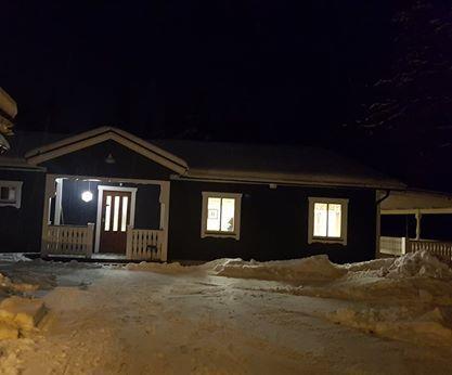 CENTRALSTYRELSEN PÅ RESANDE FOT Centralstyrelsen representerade vid IFK Salas årsmöte den 22 feb och vår ordförande Eva Blomberg fick äran att även sköta ordförandeskapet under mötet.