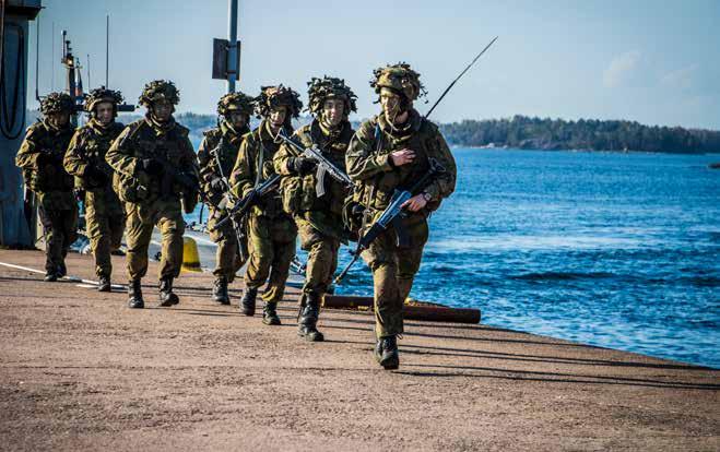Enheter Ekenäs kustbataljon Granatkastarkompaniet Vid granatkastarkompaniet finns det flera olika utbildningsmöjligheter såsom kastar-, signal- och mätutbildning.
