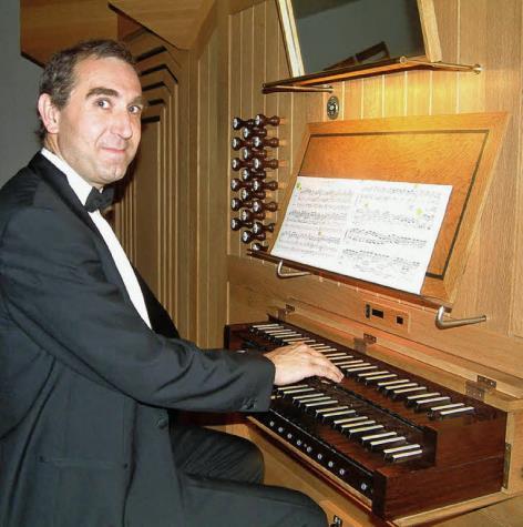 František Vaniček född 1969. Han studerade orgelspel vid konservatoriet i Pardubice för professor Josef Rafaja och i musikhögskolan i Prag för professor Jan Hora.
