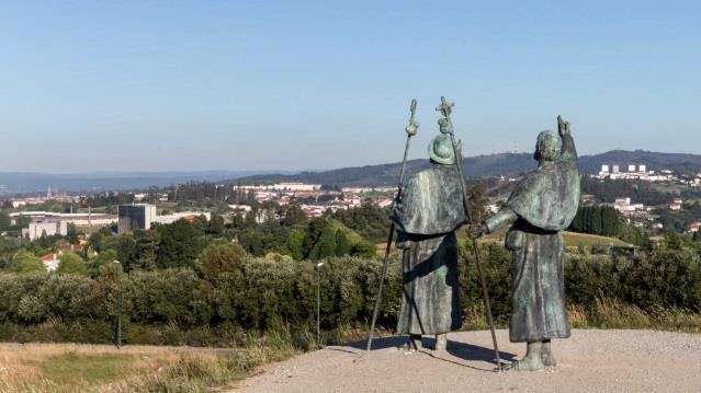 Den franska vägen, Saint Jean Pied de Port Pamplona Ponferrada Santiago de Compostela, 16 nätter 5(11) Dag 13 Melide Arzúa Här finner du små kullar täckta av eukalyptus.