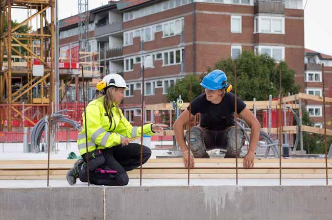 Koncernens rapport över kassaflödesanalyser, mnkr Kassaflöde från den löpande verksamheten före förändring av rörelsekapital 2017-01-01 --2017-06-30 --2016-06-30 --2016-12-31 1 102 1 187 2 481