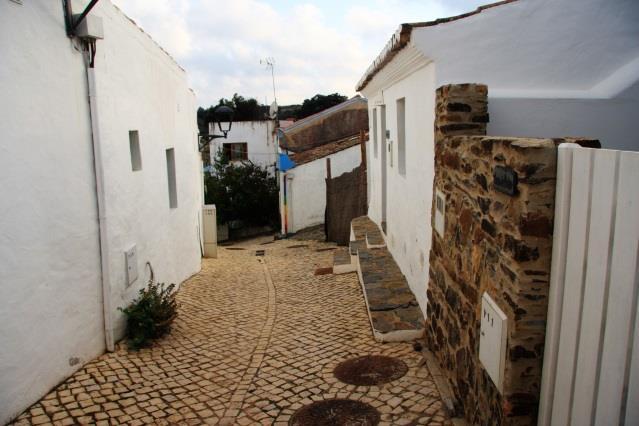 Rota Vicentina, Odeceixe Cabo de San Vicente, 6 nätter 2(7) Dag 1 Ankomst till Odeceixe Flyger du till Lissabon eller Faro tar du dig vidare med tåg och buss till Odeceixe.