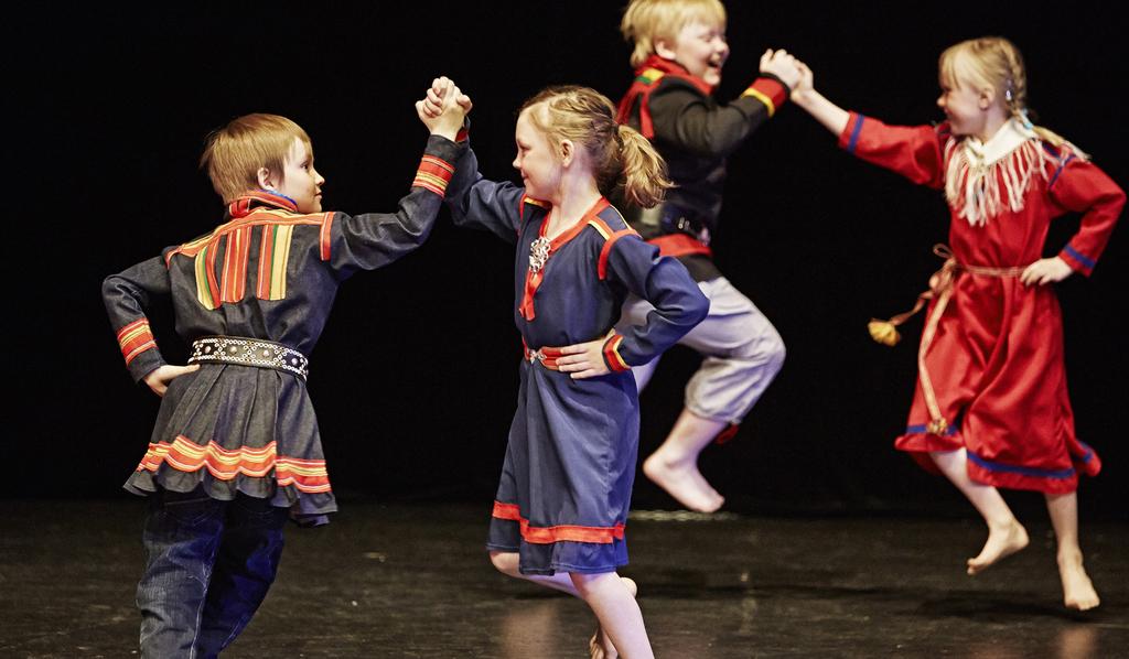 Cecilia Björklund Dahlgren, verksamhetschef Institutet Dans i skolan, danspedagog Tina Wezelius Grebacken samt förskolechef Gustaf Sixten Inga från Kiruna.