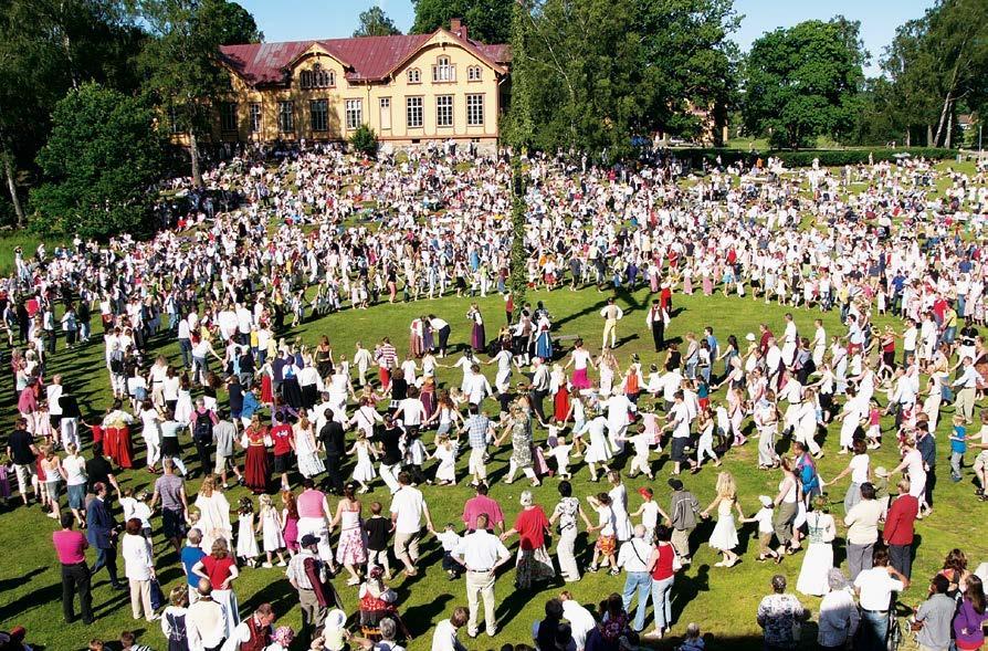 Midsommar lagu qabtay Nääs. Masawirqaade: Bianca Rösner loo dabbaaldegga xuska markii Nebi Ciise u geeriyooday. Kristi himmelsfärdsdag waa maalin ciid ah.