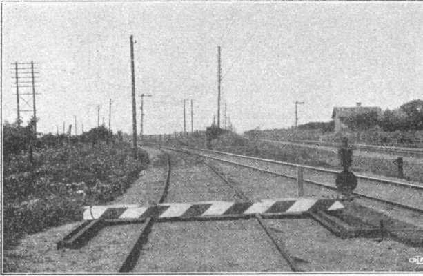 Vid Statens järnvägar finnas ett flertal konstruktioner å förreglingshjul för genomgående ledning i bruk, vilka avvika från Statens järnvägars ovan beskrivna normalkonstruktion, t. ex.