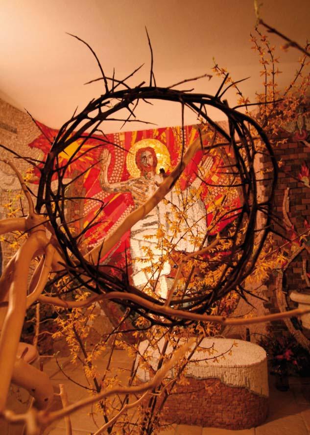 Veselo veliko noœ! To je vesela vest, ki jo Cerkev oznanja æe dve tisoœletji: Jezus, naø Odreøenik, je vstal od mrtvih. Veselo veliko noœ tebi.