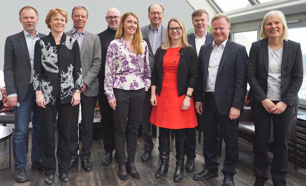 SSF:s styrelse FOTO: EVA REGÅRDH Från vänster: Anders Ynnerman, Harriet Wallberg, Christer Fuglesang, Jörgen Hansson, Helene Andersson Svahn, Hans Rydstad, Monica Bellgran,