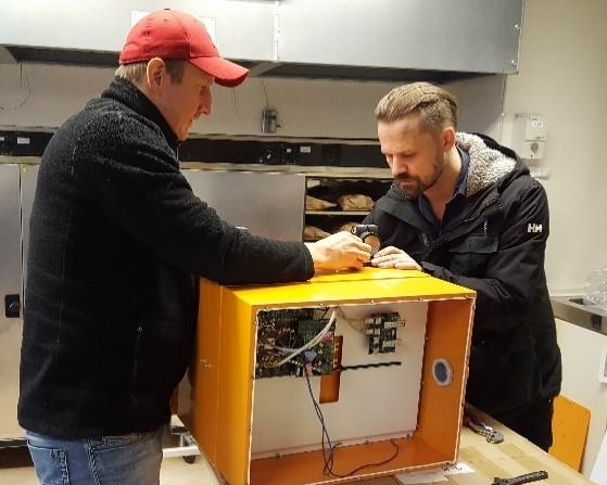 Särskilda sensorhus tillverkades, se figur 20 21, vilka monterades på Gävle Energis anläggning vid Johannes bränsledepå.