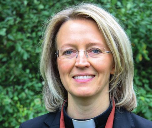 Inledningsvis Det stora i det lilla Advent betyder ankomst. Det nummer av Kyrkmagasinet som du håller i din hand handlar till stor del om en speciell sådan Jesu ankomst.