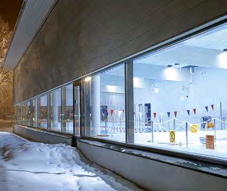 Du kan alltså tilläggsisolera äldre kopplade fönster genom att byta ut ett av glasen eller lägga till ett glas, Pilkington K Glass N i en separat båge.