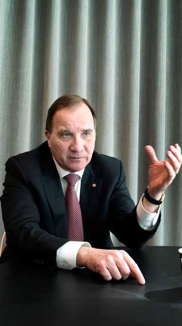3 Vi visar att vi tar ansvar n Stefan Löfven är ledare för Socialdemokraterna. Vad är det bästa med Sverige år 2018? Att vår ekonomi är bra och många har jobb.