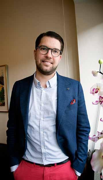 5 Vi såg problemen först n Jimmie Åkesson är ledare för Sverigedemokraterna. Vad är det bästa med Sverige år 2018? Att vi har val i år. Det är liksom det viktigaste med demokratin.