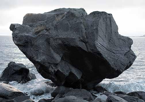 To hold (a stone in my