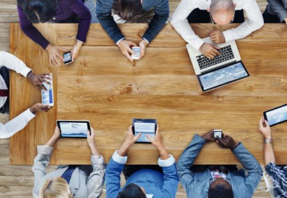 Affärsidé OptiMobiles affärsidé är att utveckla innovativa och högkvalitativa kommunikationslösningar som är speciellt anpassade till att lösa telekomoperatörernas behov både idag och i framtiden.