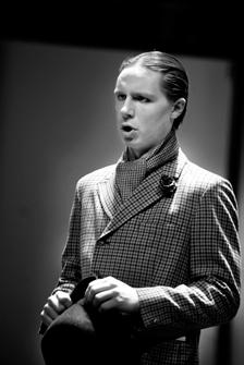 Norberg som Mr.