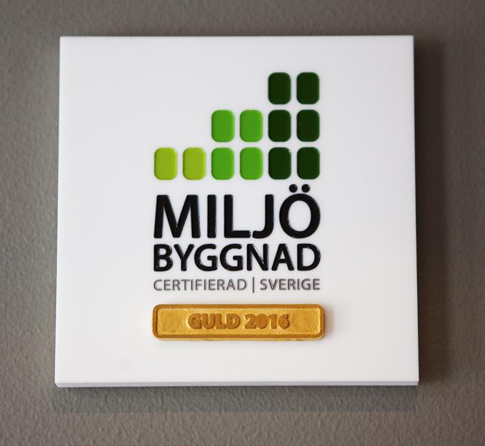 7. MILJÖCERTIFIERAD BYGGNAD Greenhouse är certifierat enligt Miljöbyggnad Guld och Passivhus Feby. Under byggprocessen följde vi också Miljöbyggprogram Syd, miljöklass A.