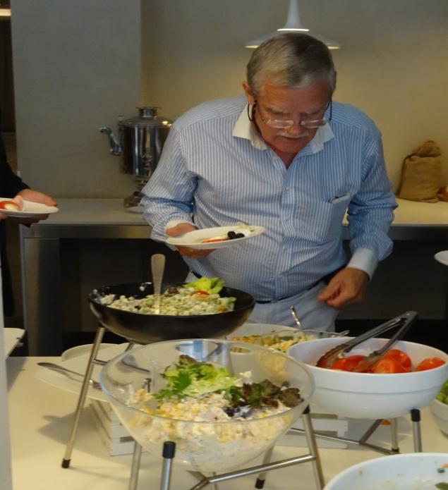 Unrer öm ja ska ta av alle sörter? Efter Mats Anderssons föredrag åt vi en gemensam middag på hotellet.