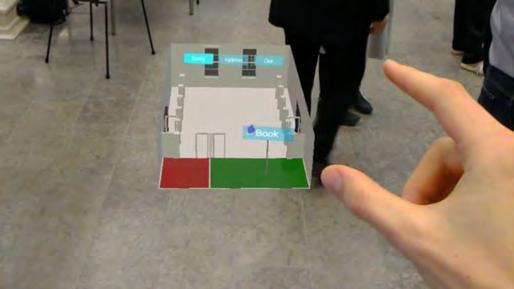 varandra i AR-miljön. Objekten placerades ut med nedan angiven storlek och avstånd, dessa uppdaterades mellan de olika testerna och importeras mellan var test till HoloLens.