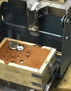 73-0 Metallgjutning och lödning för amatörer. 73-00 Metallgjutning A, grundkurs Brons. 1-6 deltagare, 700 kr. Förkunskaper, inga.