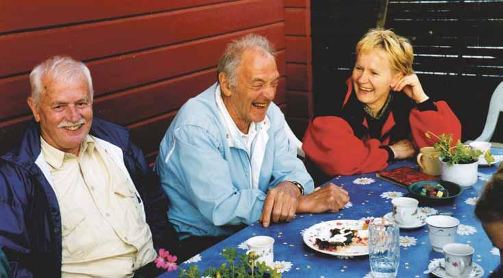 Även från militärlivet och från byggnadsbranschen. Och från alldeles vådliga bilfärder i billiga bensinens tidevarv.