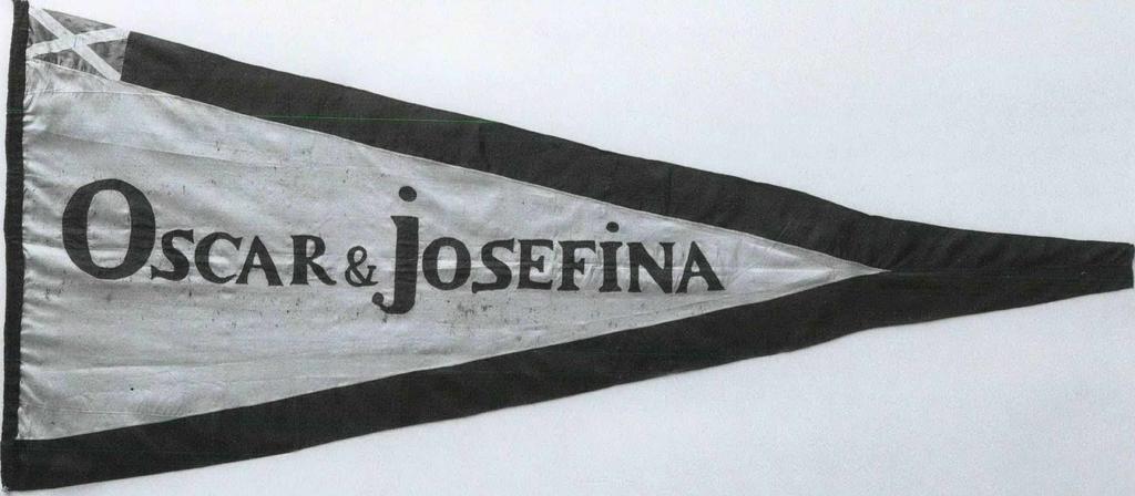 Oscar & Josefina, som ångaren skulle ha burit, och den dåtida unionsflaggan i övre hörnet donerades 1881 av svärsonen August Emanuel Neijber till Nordiska museet tillsammans med den