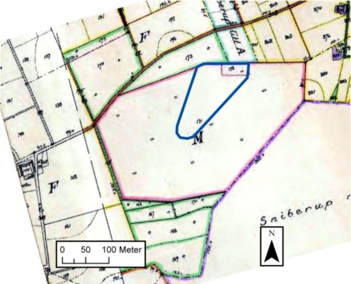 Historiskt kartmaterial över området i Sniberup. De inringade områdena i blått visar var i kartan inventeringsområdet finns.