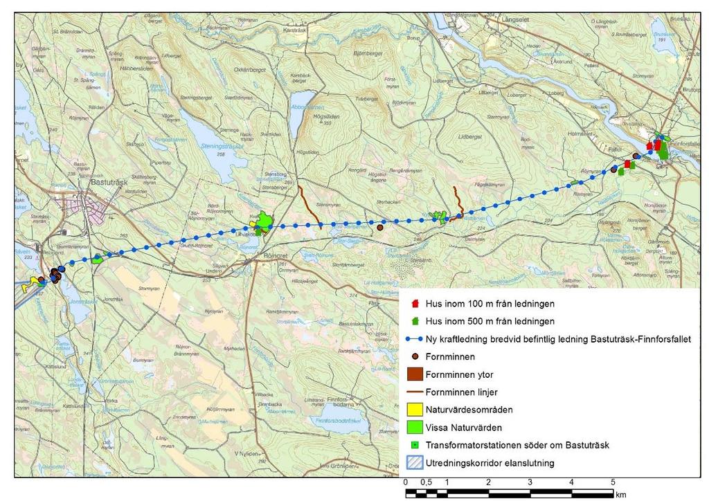 RAPPORT 12(17) Figur 6. Naturvärden, fornminnen och bebyggelse längs befintlig ledning. 6.5. Markanvändning och rennäring Skogsbruket dominerar markanvändningen i området.