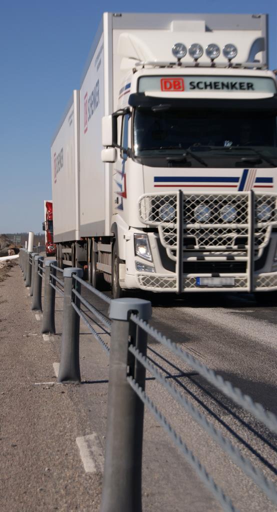 Tillgänglighet och hållbar distribution av gods Få studier (och få utvärderingar av projekt) Logistiken kring leveranser av gods bör kombineras med andra typer av transporter exv.