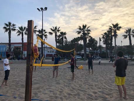 Beachvolleyboll i Valencia och bild från utflykt till en helt fantastisk strand.