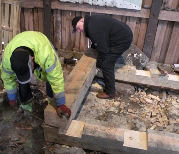 Beprövat Här används beprövat material och beprövad teknik av en beprövad hantverkare.