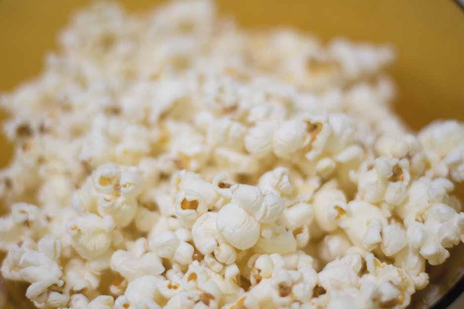 film JAN-MAJ Filmvisning Kom till biblioteket och se riktigt bra film! Gå med i bibliotekets filmklubb och dela filmupplevelsen med andra. Medlemskapet är gratis och innebär inga förpliktelser.
