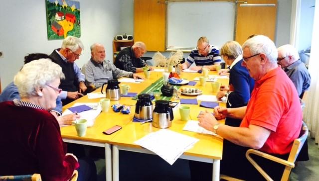 Diskussionsgrupp. Torsdagar Du som har afasi men nästan är bra men känner att du behöver lite stöd. Detta är en kurs på lite högre nivå som bygger på samtal inom många ämnen.