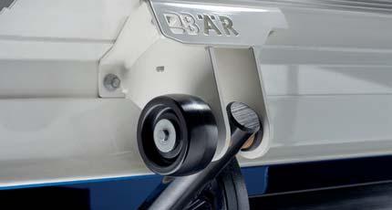 Motor med termoskyddskontakt skyddar mot överhettning och motorbrand.