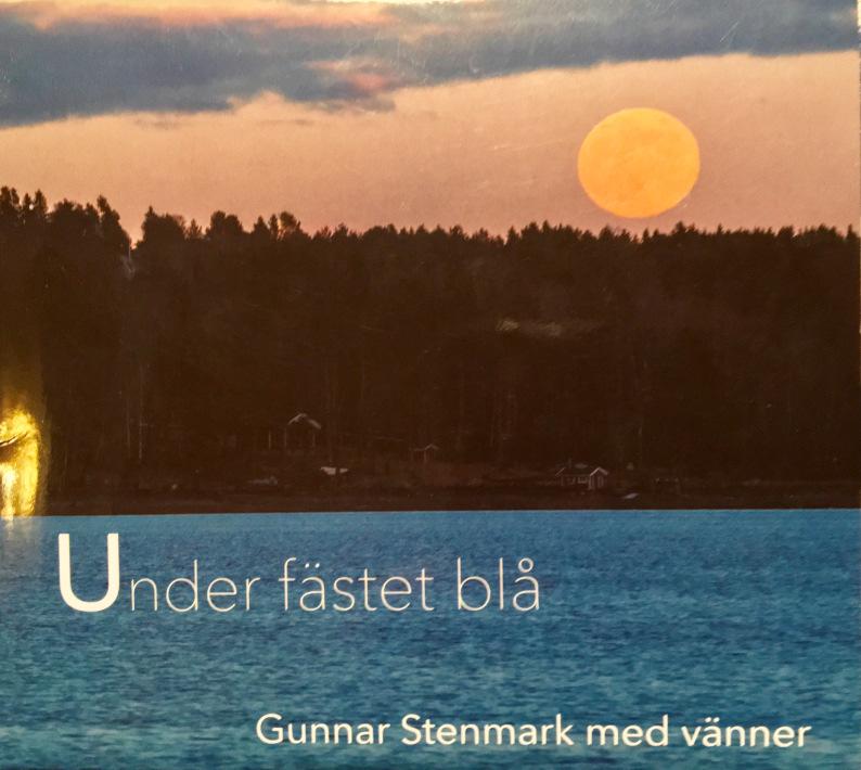 Lira: "En cd innehållande hela 37 låtar från diverse platser och människor i framför allt norra halvan av Sverige, inspelade i Sunne kyrka, Frösö församling, och i första hand på flöjt.