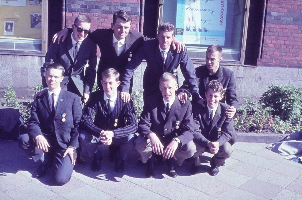 KFUM Nässjös herrlag, seriesegrare div. 1 södra 1962. Bakre raden fr. v: Per-Inge Carlsson, Birger Sjöberg, Torsten Larsson, Hans Ringqvist.